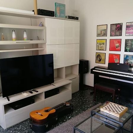 Music & Beach Apartamento Savona Exterior foto