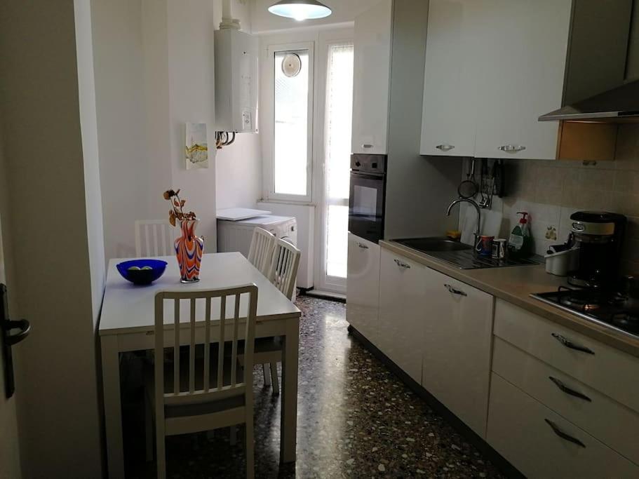 Music & Beach Apartamento Savona Exterior foto