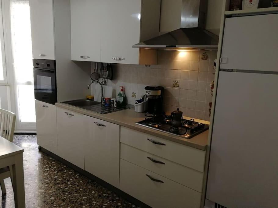 Music & Beach Apartamento Savona Exterior foto
